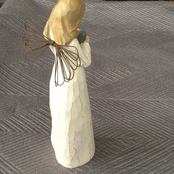Willow Tree 8.5” Angel of Peace - Picture 5 of 6